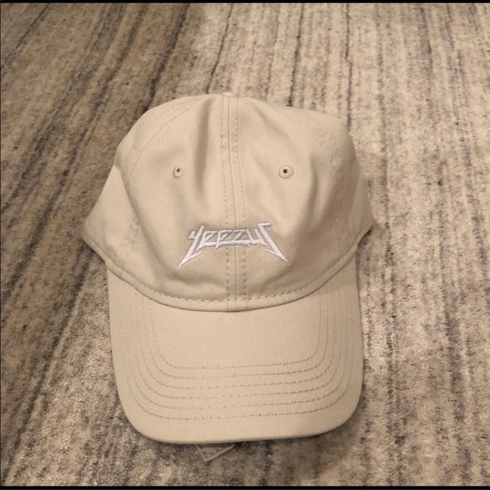 Yeezy tan hat